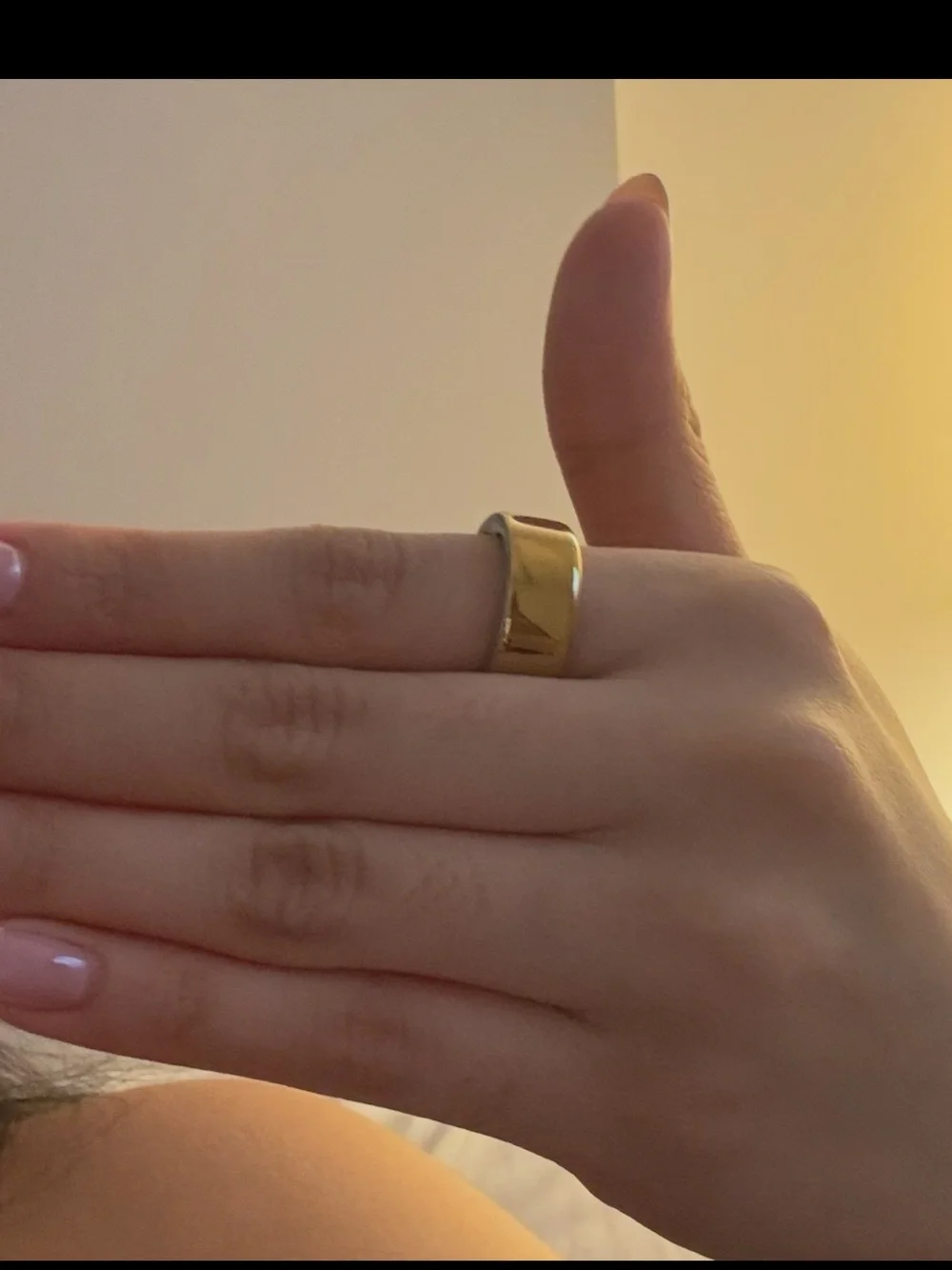 Oura Ring 4 Gold size 6